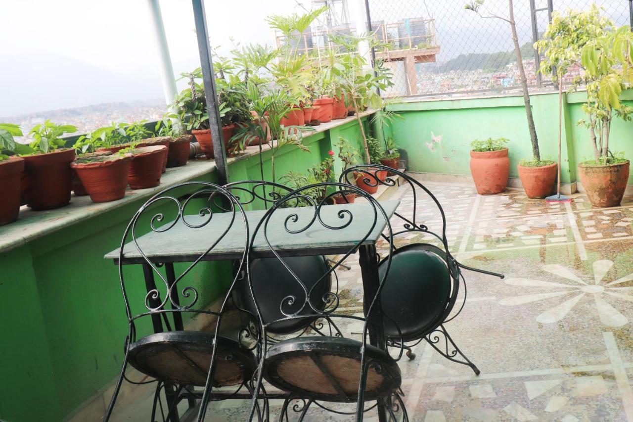 Simrika Homes Bed And Breakfast Katmandou Extérieur photo
